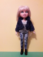  Bratz Puppe mit original kleidung