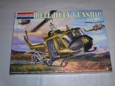 Monogram Revell 85-4675 Bell UH-1 "Huey" 1:24 Skill/Niveau 2 "Teile Topzustand!"
