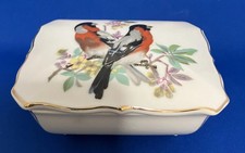 Sammlerstück Porzellandose mit Deckel - Motiv Vögel – handgefertigt