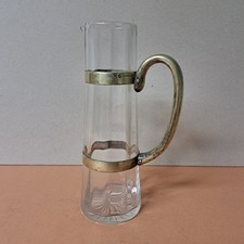 antike kleine Weinkaraffe mit