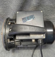 Elektromotor 230v-1700W-2800 Upm von einem Hauswasserwerk gebraucht aber Top
