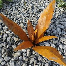 Pflanze aus Metall Rost Agave Blume  Gartendekoration Edelrost Steingarten