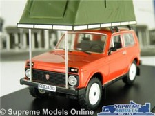 LADA NIVA AUTOMODELL MIT DACHZELT ROT CAMPERVAN CAMPER 1:43 GRÖSSE IXO 1981 IST T