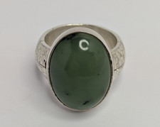 Großer Ring 925 Silber massiv 24,8 Gramm schwer Handarbeit mit Nephrit Cabochon
