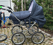 Hesba Kinderwagen, dunkelblau, innen weiß mit blauen Streifen