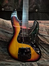 SQUIER Jazz Bass fretless