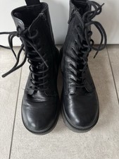 Zara Boots Stiefelette mit Plateausohle, Größe 37, Schwarz