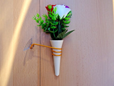 Trabant Wartburg Sachsenring P70 Framo Blumenvase Autovase Vase beige Blumen NEU