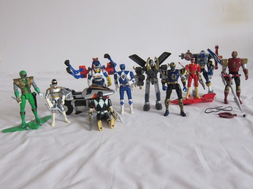 Power rangers action figures - power,
