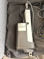 Linak DK-6430 36AC32+0X200B25 ELEKTRISCHER LINEARANTRIEB 200 mm HUB IP66