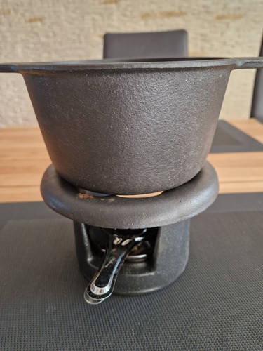 Gusseisernes fondue set - gusseisernes, fondue-set