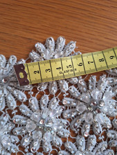 Spitze Perlen Pailletten