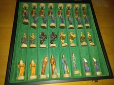 Schachfiguren aus Frankreich Resin Königreiche Ritter neu im Koffer