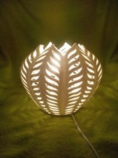 FORMANO TISCHLAMPE BLÜTE BLUME WEISS KERAMIK? 49.- € - D: ca. 24 cm/H: ca. 20 cm