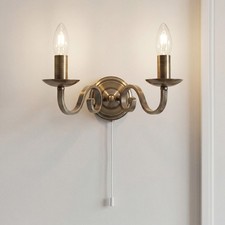 Rustikale Wandleuchte dunkel