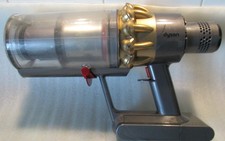 Dyson V11,  SV14 Akkustaubsauger als defekt Ersatzteilspender Teileträger