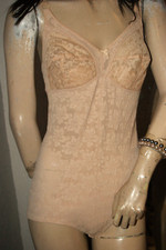 Korsett * Mieder * Korselett haut Spitzenstretch stramm Vintage Gr. 80 B