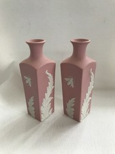 Wedgwood rosa Jasperware Biene