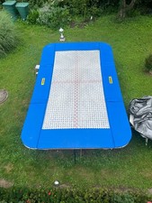  Gut erhaltenes Eurotramp von Nissen mit Rollständer zu verkaufen. Selbstabholer