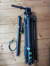 Cullmann  3-Bein  Stativ mit Blitzschiene, Fernauslöser und Teleskopstange