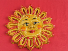 Herbstliche Sonnenblume – handgefertigte Wanddekoration aus Keramik