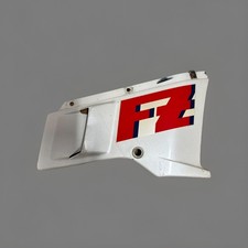 YAMAHA FZ750 1985-1991 SEITENVERKLEIDUNG RECHTS SIDE FAIRING IAE-2835V-0 S0123