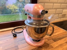 Küchenmaschine KitchenAid Artisan Rosa Metallic mit Zubehör Rührschüssel, Rührer