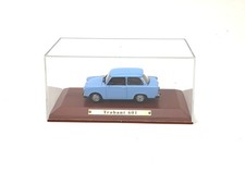 Atlas Modellauto PKW DDR Auto Kollektion Trabant 601 blau in Vitrine 1:43
