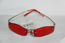 SCHMALE FARB BRILLE SONNENBRILLE GLÄSER ROT  RAHMEN OBEN HINTER GLÄSER SILBER  