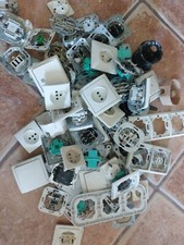 Elektrozubehör Installation Konvolut - Leergehäuse Schalter Steckdosen, 75Stk