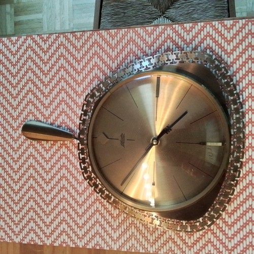 Vintage wanduhr aus messing - vintage,