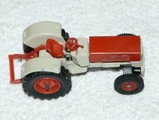 SAMMLUNGSAUFLÖSUNG    KULT