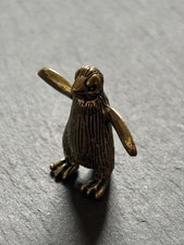 Pinguin mit ausgebreiteten Flügeln aus Messing | Massiv & Dekorativ | Tierfigur