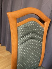 Esstisch und sechs Stühle 