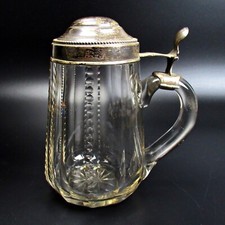 Uralter Glas Bierkrug mit