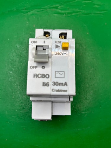 Crabtree 30ma zweipolig - b6, 6a