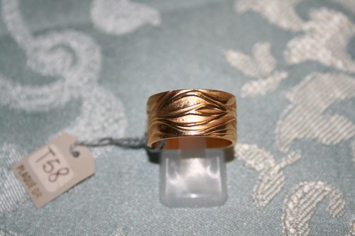 Schöner vergoldeter ring - schöner,