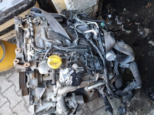 Motor nissan renault qashqai - nissan,