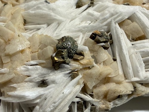 Baryt mit dolomit kupferkies - baryt,