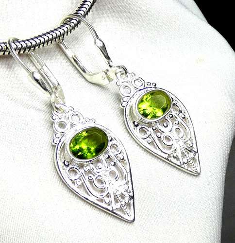 Peridot olivin - 💚,