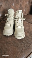Boots Von Buffalo In Beige In