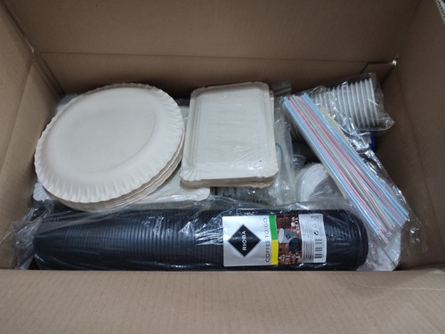 700teile einweggeschirr - ~700teile,