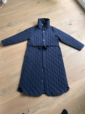 Langer Blauer Mantel Von