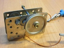 WALTHER STABIL Metall-Baukasten Elektro Motor, mit 2 Getriebegeschwindigkeiten