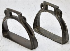 Antike Eisenpferd Sattel