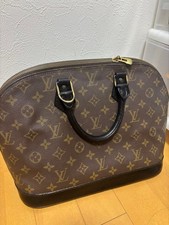 With defects Louis Vuitton