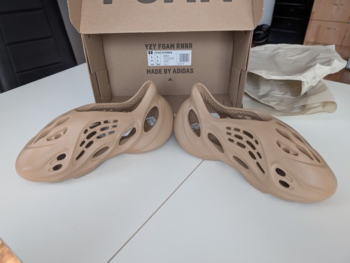 Adidas yeezy foam - foam, rnnr