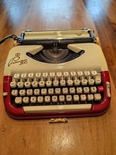 Komplett überholte und voll funktionsfähige Princess 300 Schreibmaschine