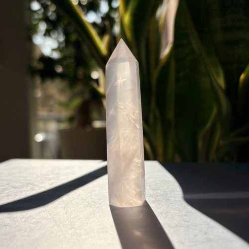 Rosenquarz obelisk - rosenquarz,
