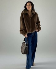 Naiif Jacke Braun Kunstfell